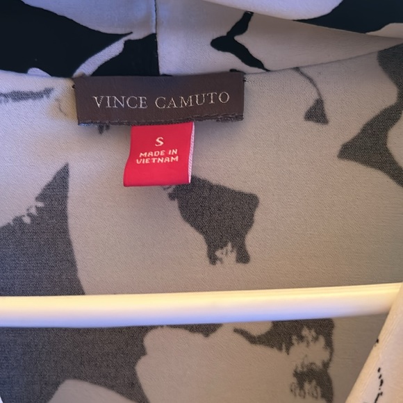 Vince camuto top - Picture 3 of 4